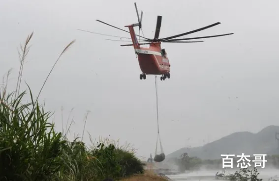 湖北启用大型直升机封堵溃口 现在