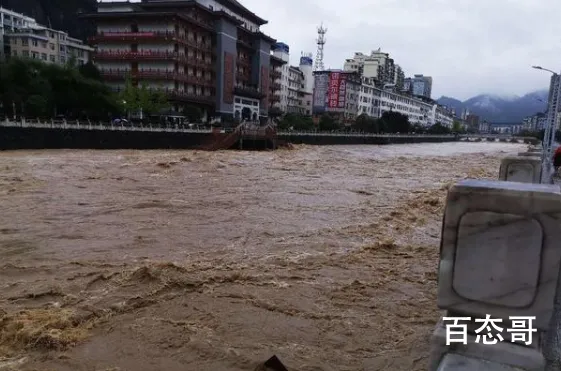 湖北建始被淹已致2人死亡 具体事情